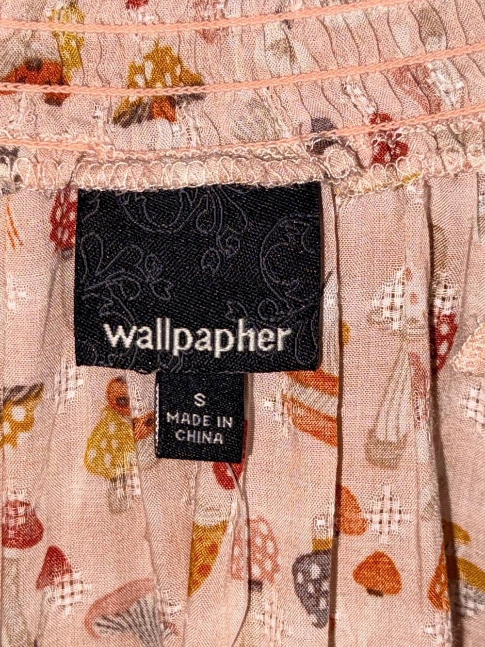 NWT Wallpapher Pale Pink Mushroom-Print Peasant BD Shirt w/Multicolor Accents-S - Picture 2 of 10